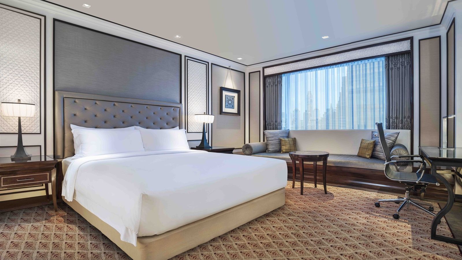 Athenee Club Room